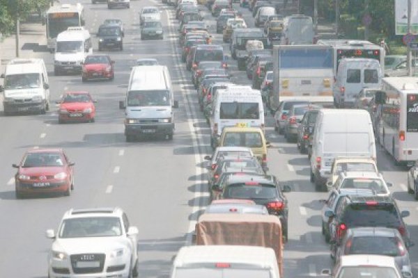 Circulaţia pe Autostrada Bucureşti - Cernavodă, restricţionată